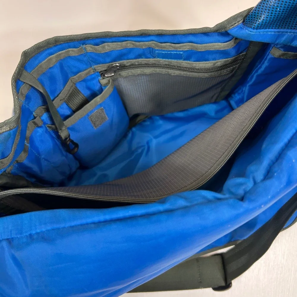 Patagonia Black Hole Mini Messenger Bag 49320 Blue Ripstop 12L Satchel Crossbody